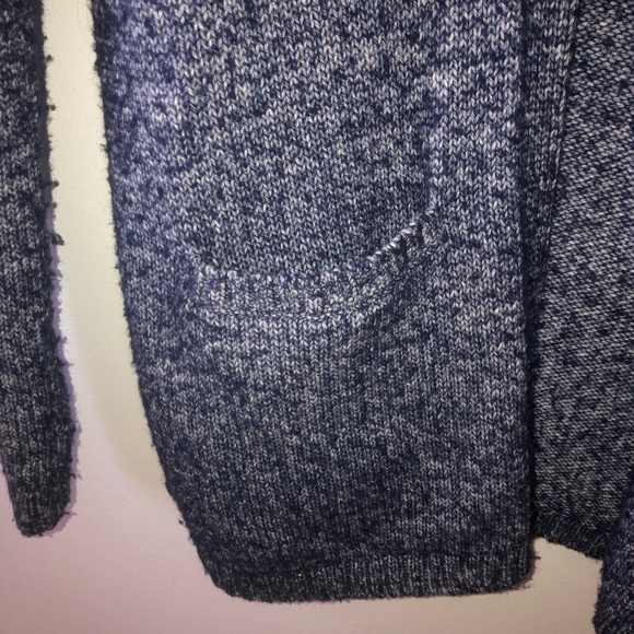 Blue Gap Sweater - Picture 3 of 5